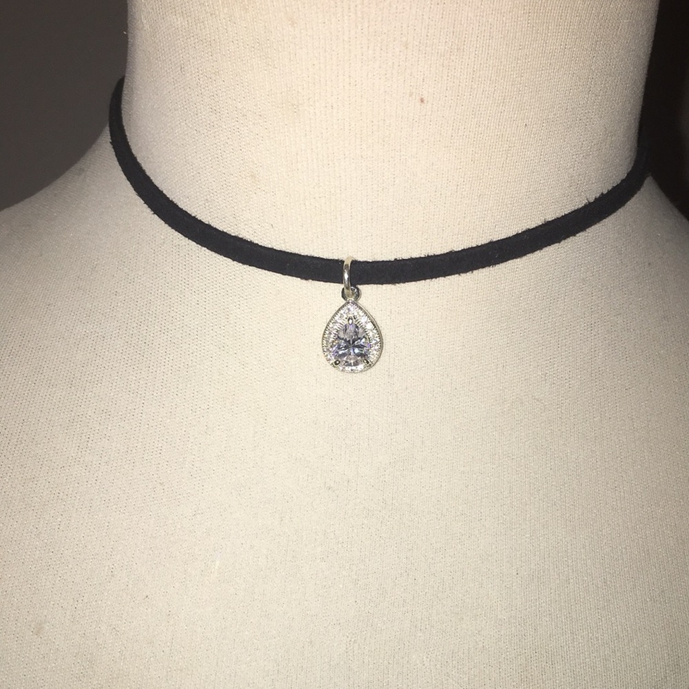 Anne Klein black leather teardrop choker necklace